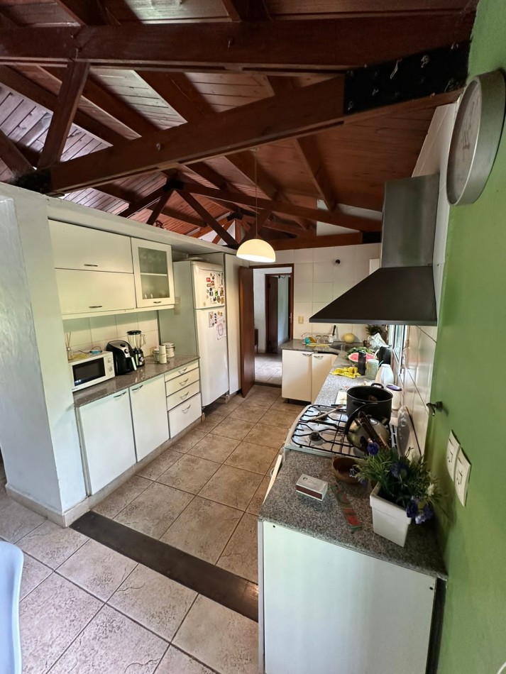 CASA EN EL CORTE, YB