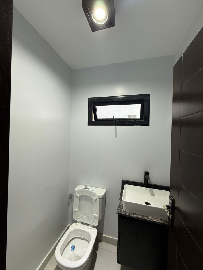 CASA A ESTRENAR EN BARRIO PRIVADO DIVISADERO