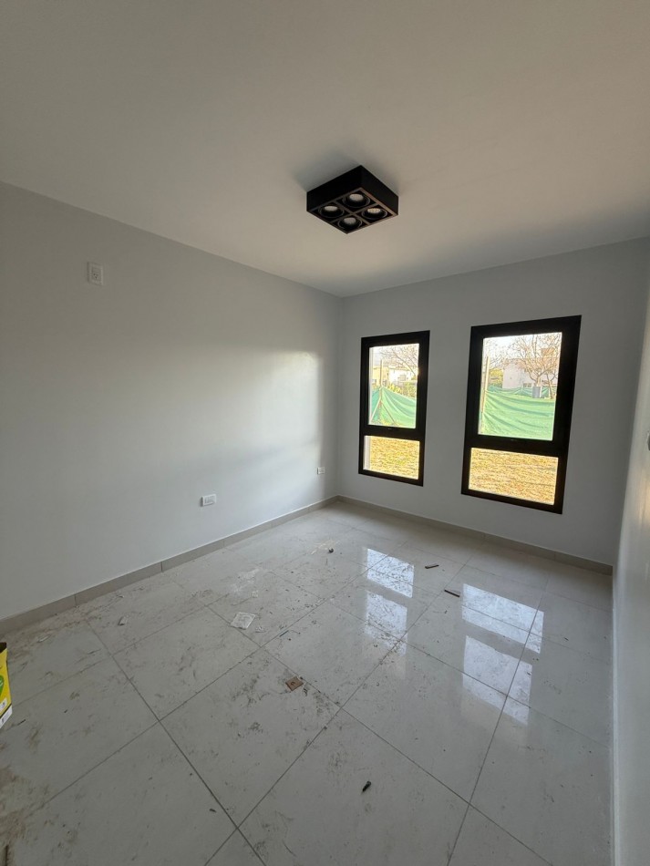 CASA A ESTRENAR EN BARRIO PRIVADO DIVISADERO