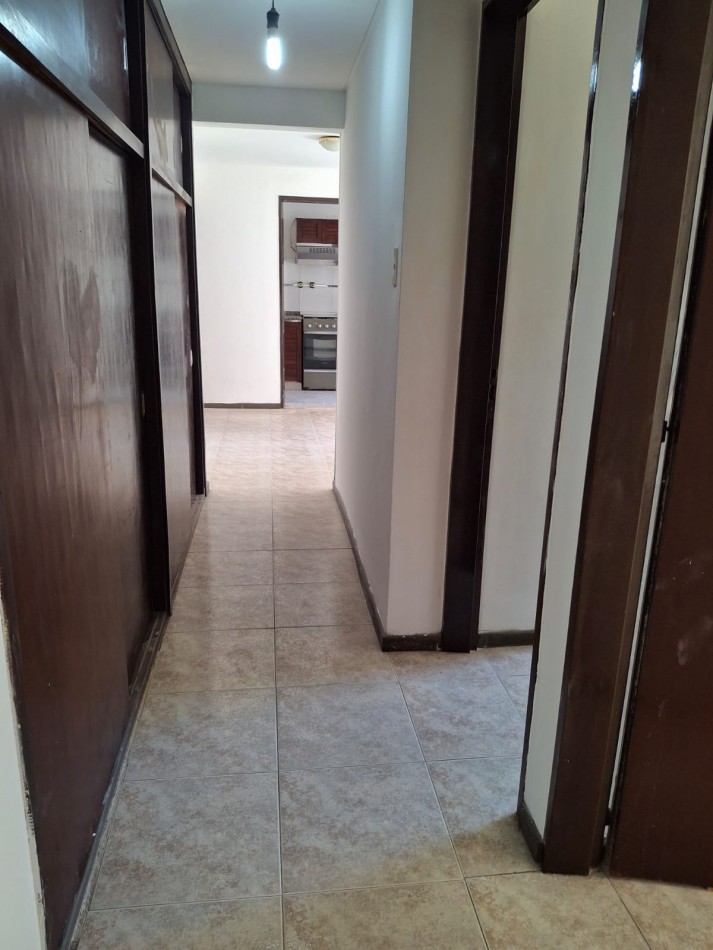 DEPTO 2 DORM CON PATIO EN ZONA CENTRICA
