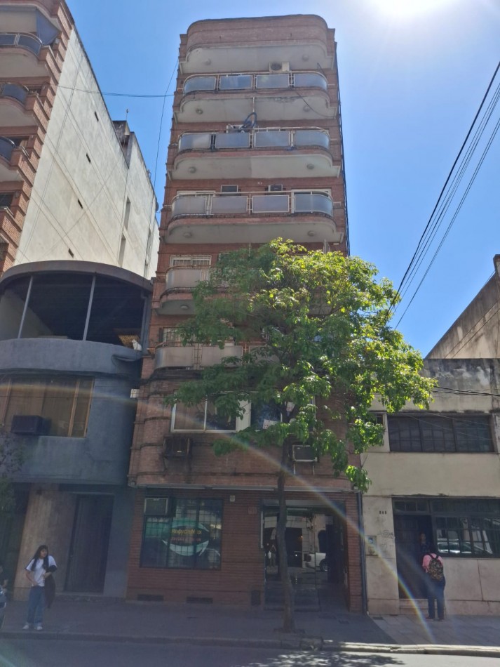 DEPTO/ OFICINA EN BARRIO SUR