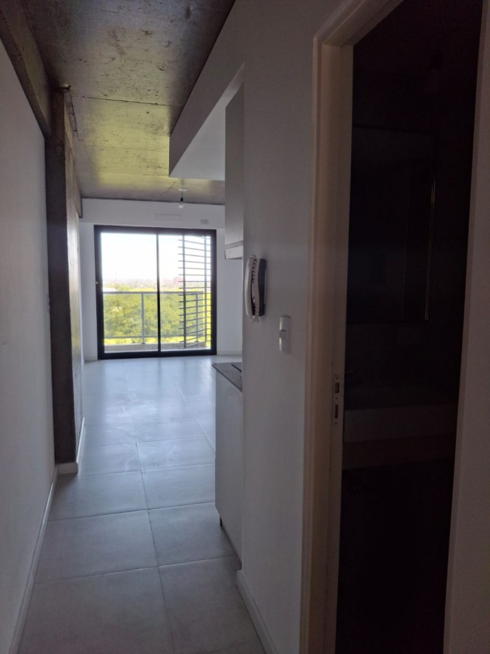 MONOAMBIENTE EN BARRIO SUR