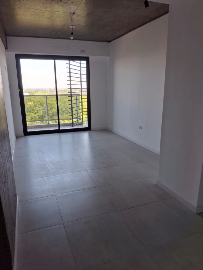 MONOAMBIENTE EN BARRIO SUR