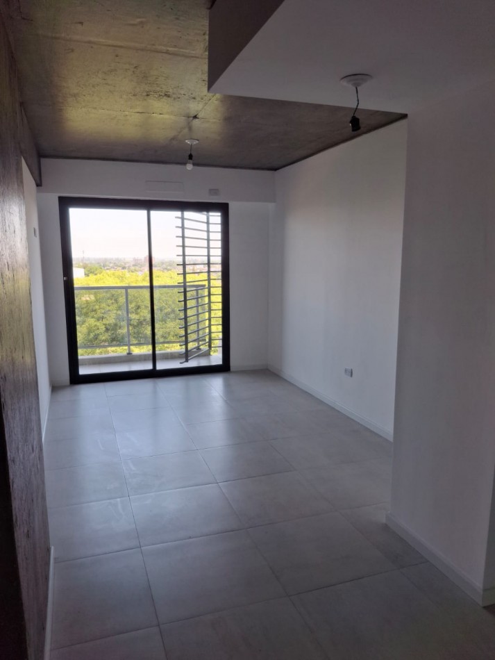 MONOAMBIENTE EN BARRIO SUR