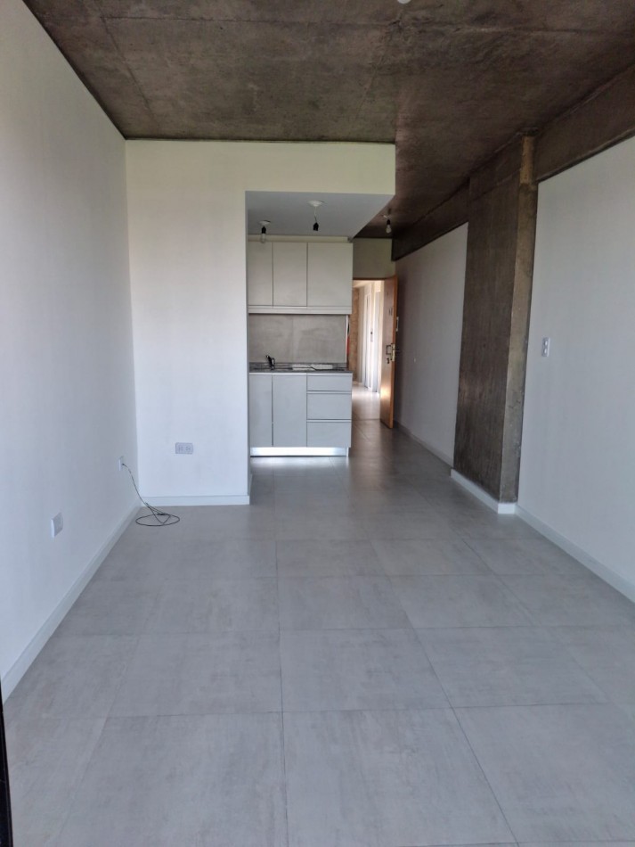 MONOAMBIENTE EN BARRIO SUR