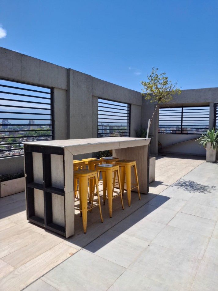 MONOAMBIENTE EN BARRIO SUR