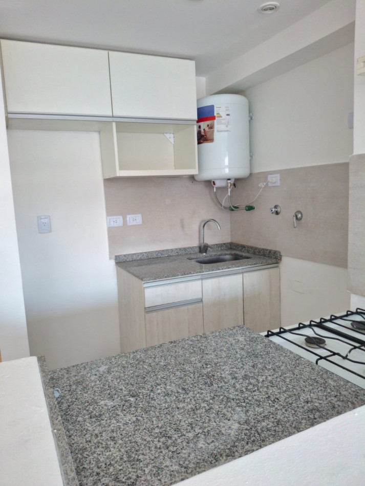 MONOAMBIENTE EN VENTA EN BARRIO SUR