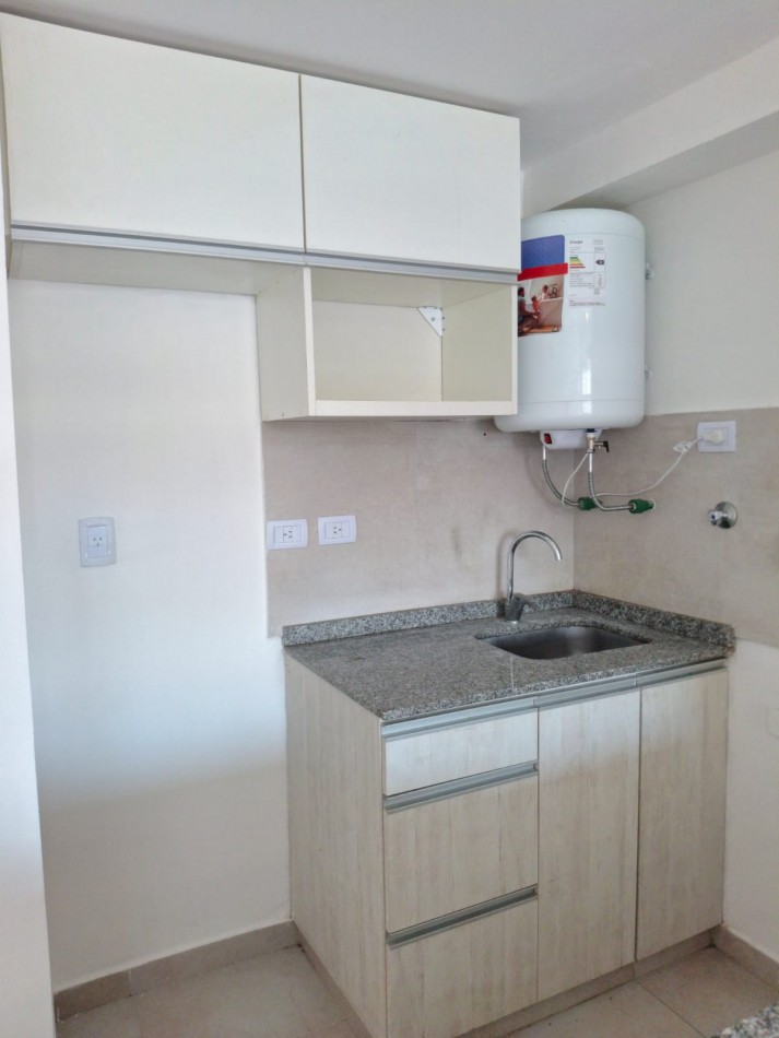MONOAMBIENTE EN VENTA EN BARRIO SUR