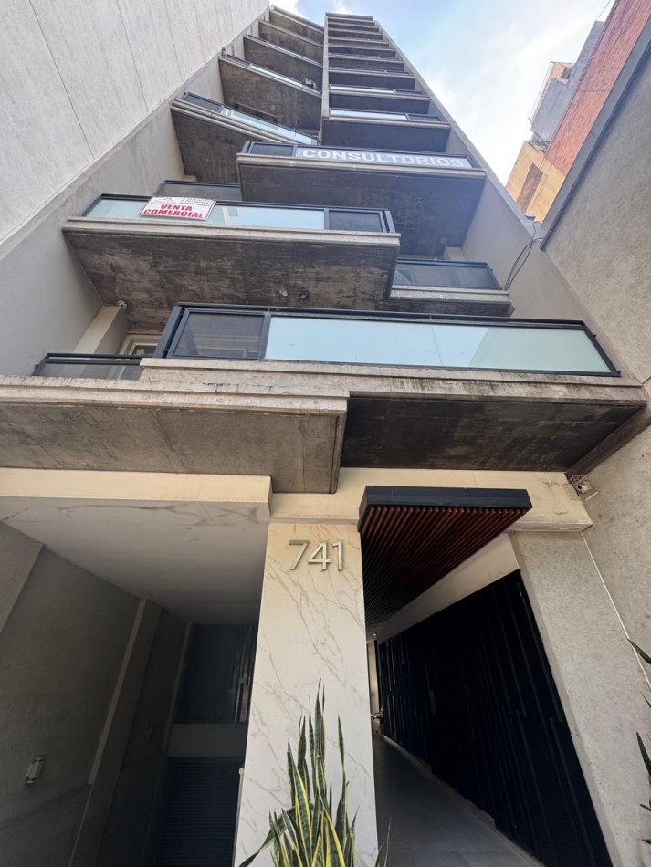 MODERNO DEPARTAMENTO EN LA MEJOR ZONA DE BARRIO SUR