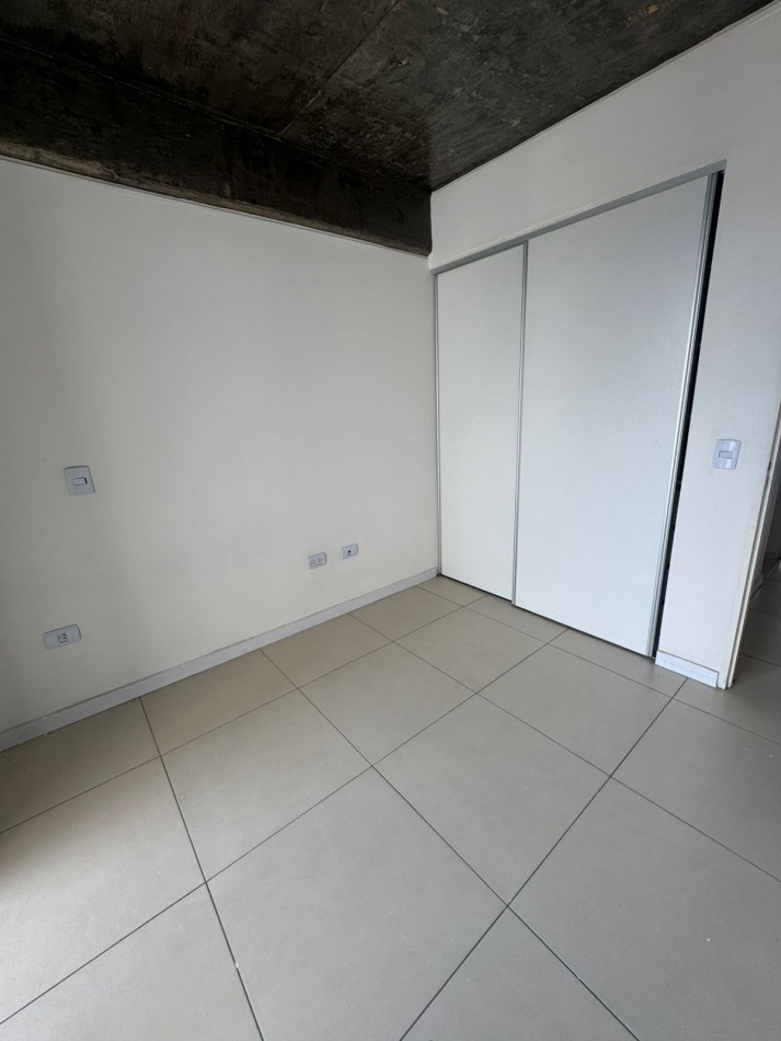 MODERNO DEPARTAMENTO EN LA MEJOR ZONA DE BARRIO SUR