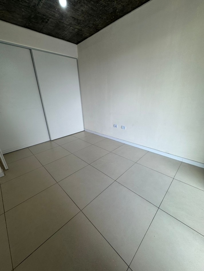 MODERNO DEPARTAMENTO EN LA MEJOR ZONA DE BARRIO SUR