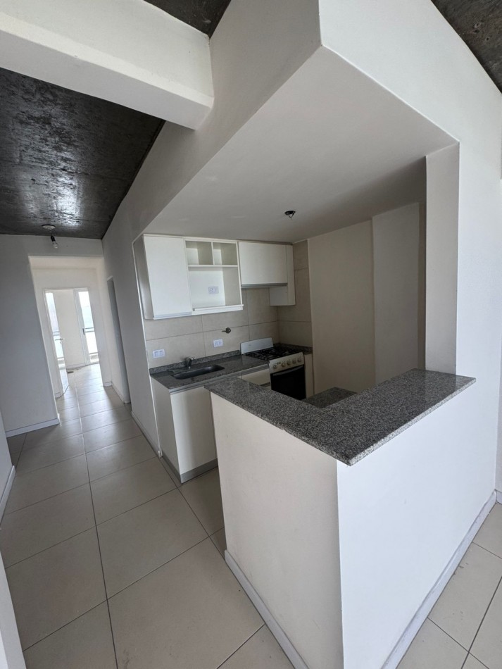 MODERNO DEPARTAMENTO EN LA MEJOR ZONA DE BARRIO SUR