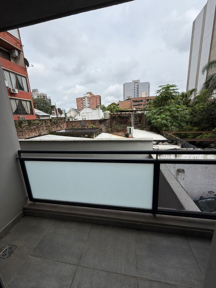 Amplio Monoambiente en Barrio Sur