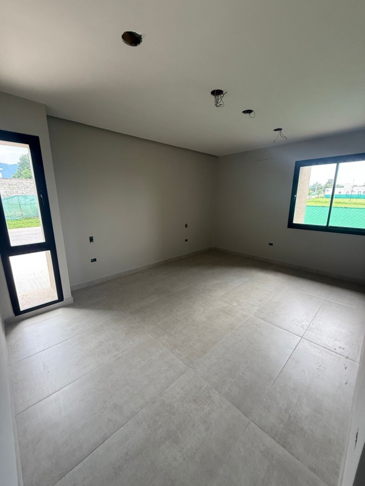 ALQUILER CASA A ESTRENAR EN COUNTRY LAS CAÑAS