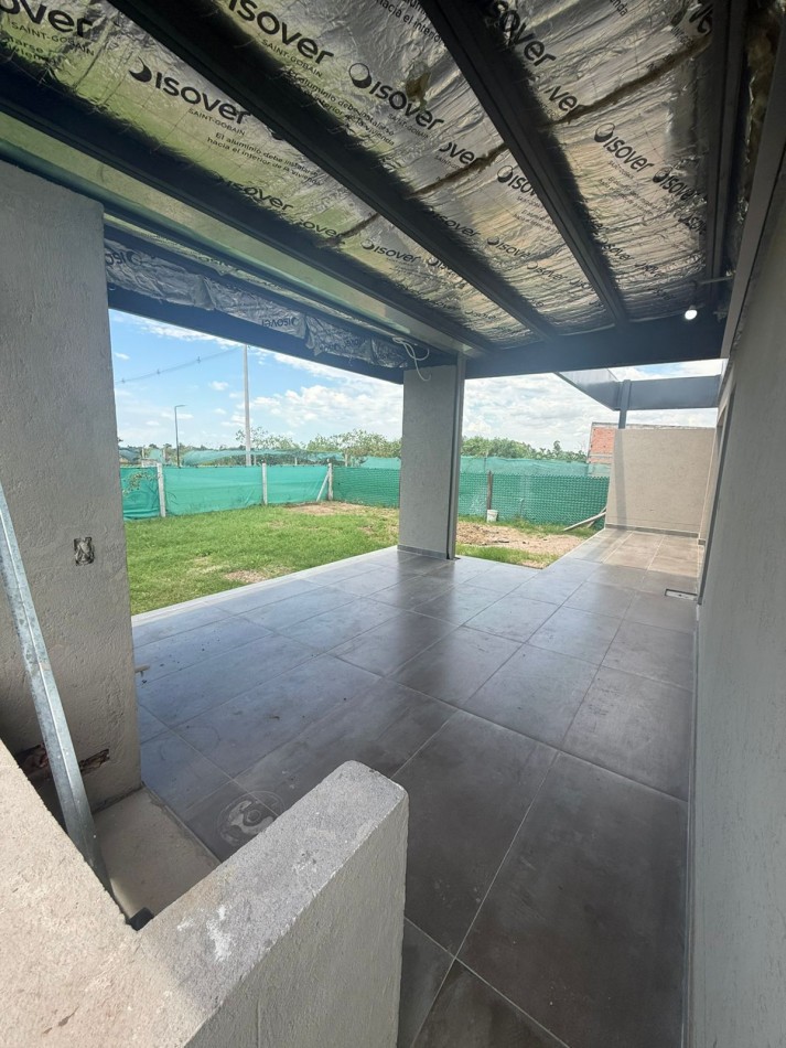 ALQUILER CASA A ESTRENAR EN COUNTRY LAS CAÑAS