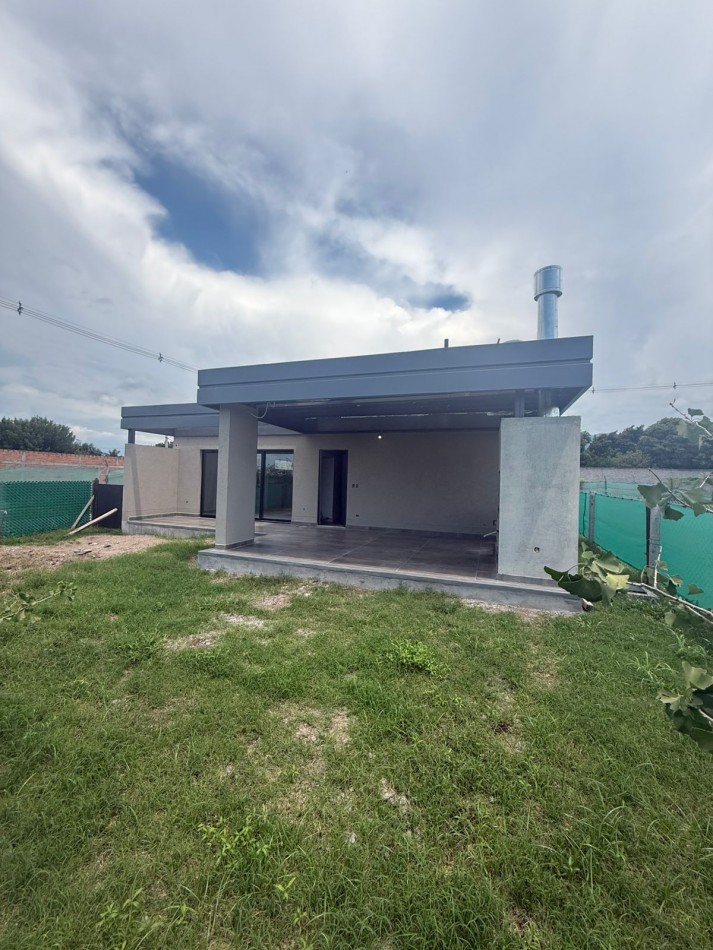 ALQUILER CASA A ESTRENAR EN COUNTRY LAS CAÑAS