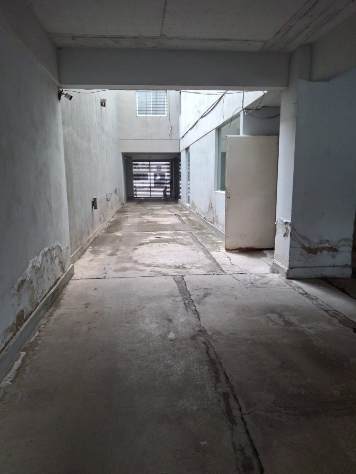 SEMIPISO 2 DORM + COCHERA EN VENTA EN BARRIO SUR
