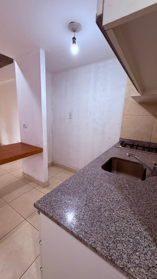 MONOAMBIENTE EN VENTA EN BARRIO NORTE
