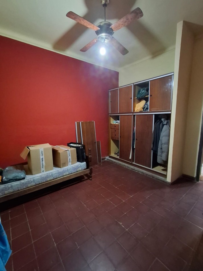 CASA EN CALLE LAS PIEDRAS AL 2300