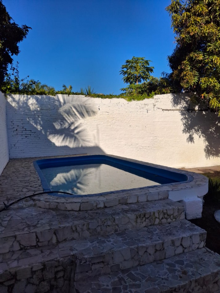 CASA EN CALLE LAS PIEDRAS AL 2300
