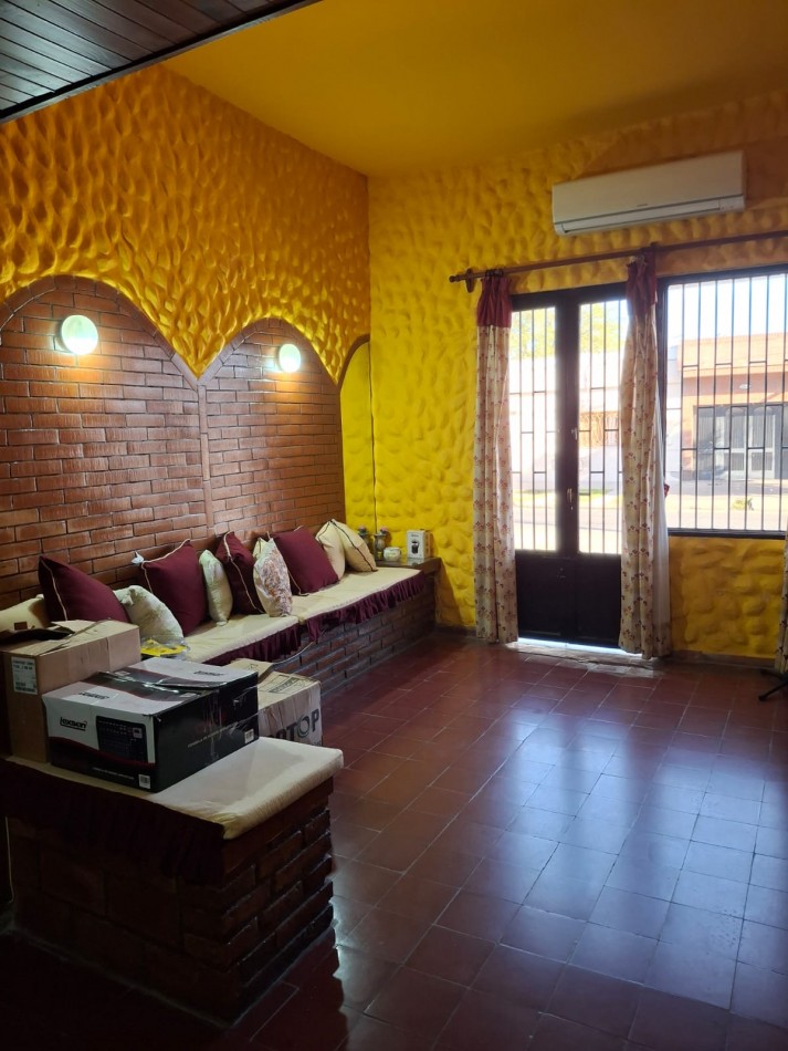 CASA EN CALLE LAS PIEDRAS AL 2300