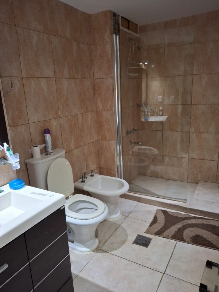 CASA EN CALLE LAS PIEDRAS AL 2300