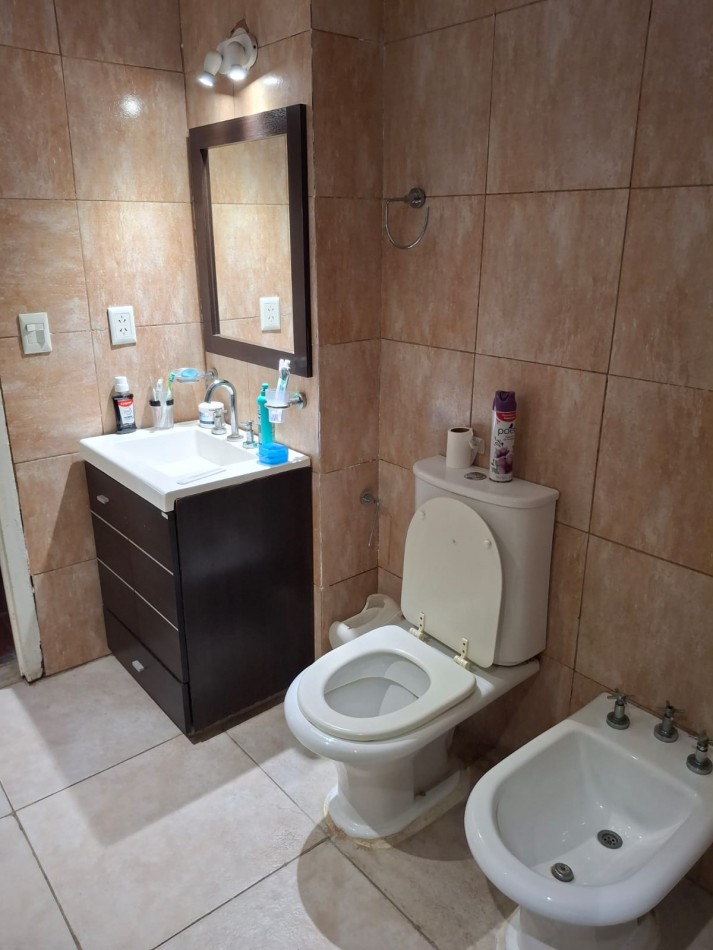 CASA EN CALLE LAS PIEDRAS AL 2300