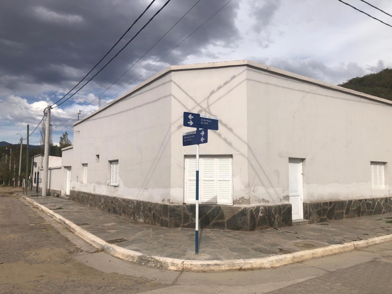 Propiedad con potencial turistico-comercial frente a la plaza de COLALAO DEL VALLE