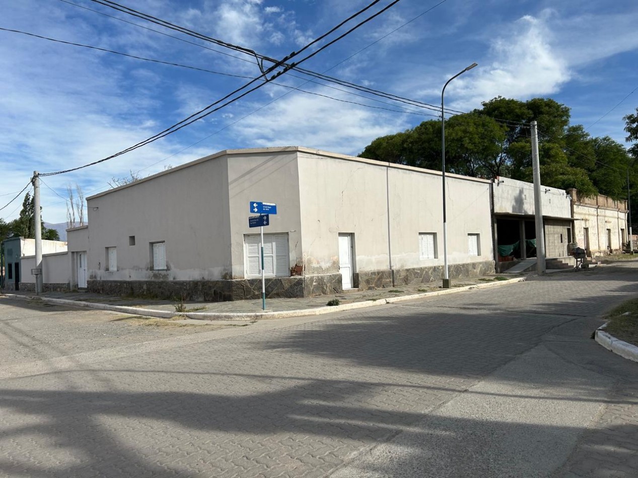 Propiedad con potencial turistico-comercial frente a la plaza de COLALAO DEL VALLE