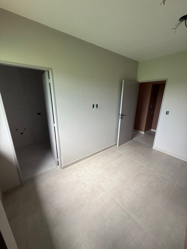 CASA A ESTRENAR EN COUNTRY LAS CAÑAS
