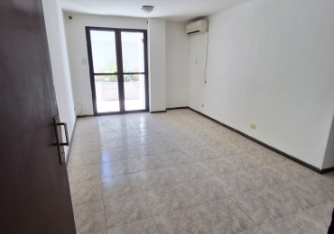 DEPTO 2 DORM CON PATIO EN ZONA CENTRICA